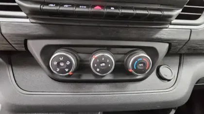 Photo 31 Renault Trafic  FGN L2H1 3000 KG BLUE DCI 130