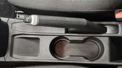 Photo 29 Renault Clio  E-Tech hybride 145