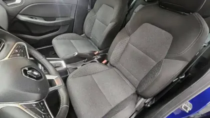 Photo 27 Renault Clio  E-Tech hybride 145