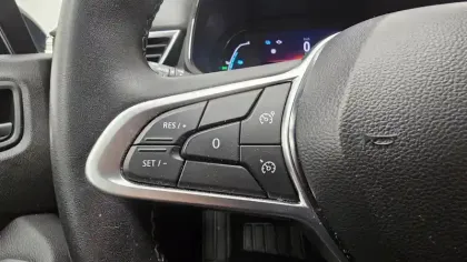 Photo 39 Renault Clio  E-Tech hybride 145