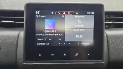 Photo 34 Renault Clio  E-Tech hybride 145