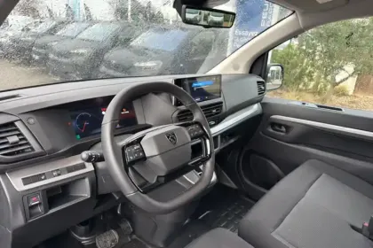 Photo 14 Peugeot Expert  CA FIXE M BLUEHDI 180 S&S EAT8