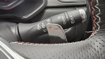 Photo 39 Renault Captur  TCe 140 EDC - 21B