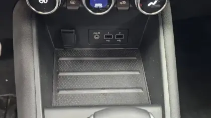 Photo 32 Renault Captur  TCe 140 EDC - 21B