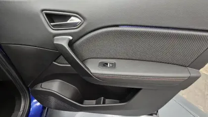 Photo 22 Renault Captur  TCe 140 EDC - 21B