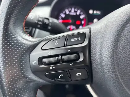 Photo 18 Kia Stonic  1.0 T-GDi 100 ch MHEV iBVM6