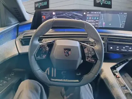 Photo 10 Peugeot 5008  Hybrid 136 e-DCS6