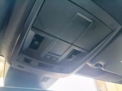 Photo 17 Peugeot 5008  Hybrid 136 e-DCS6