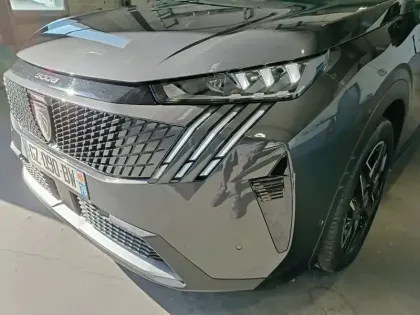 Photo 19 Peugeot 5008  Hybrid 136 e-DCS6