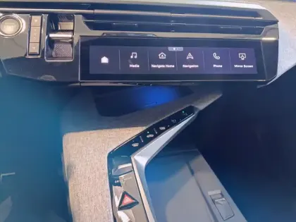 Photo 11 Peugeot 5008  Hybrid 136 e-DCS6