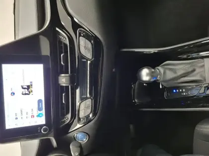 Photo 35 Toyota C-HR  Hybride 2.0L