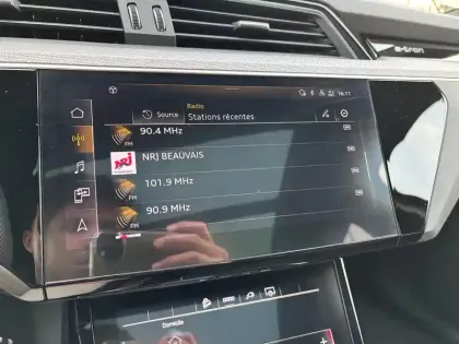 Photo 28 Audi Q8 E-Tron  Sportback 55 408 ch 114 kWh Quattro