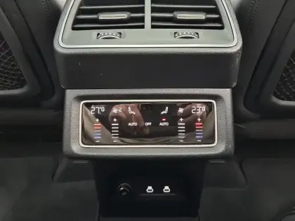 Photo 11 Audi Q8 E-Tron  Sportback 55 408 ch 114 kWh Quattro
