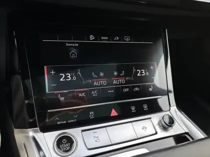 Photo 24 Audi Q8 E-Tron  Sportback 55 408 ch 114 kWh Quattro