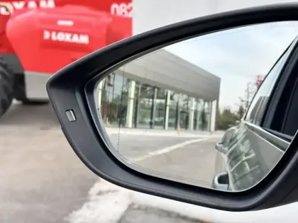 Photo 20 Audi Q8 E-Tron  Sportback 55 408 ch 114 kWh Quattro