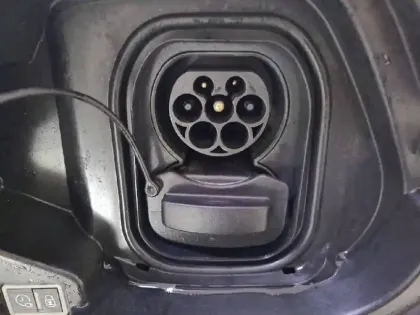 Photo 32 Peugeot 208  Electrique 50 kWh 136ch