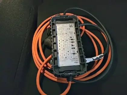 Photo 31 Peugeot 208  Electrique 50 kWh 136ch