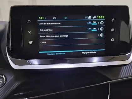 Photo 20 Peugeot 208  Electrique 50 kWh 136ch