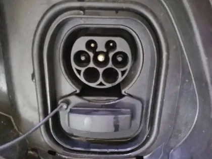 Photo 32 Peugeot 208  Electrique 50 kWh 136ch