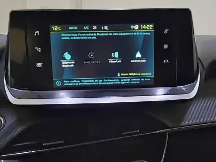 Photo 23 Peugeot 208  Electrique 50 kWh 136ch