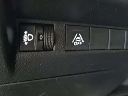 Photo 29 Peugeot 208  Electrique 50 kWh 136ch