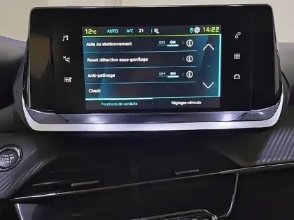 Photo 20 Peugeot 208  Electrique 50 kWh 136ch