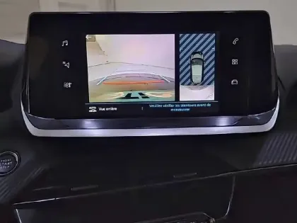 Photo 19 Peugeot 208  Electrique 50 kWh 136ch