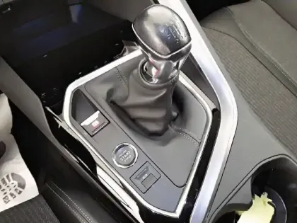 Photo 13 Peugeot 3008  Puretech 130ch S&S BVM6