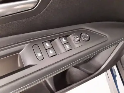 Photo 25 Peugeot 3008  Puretech 130ch S&S BVM6