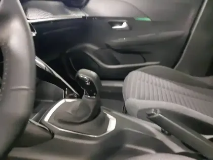 Photo 13 Peugeot 208  PureTech 75 S&S BVM5