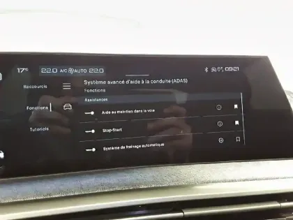 Photo 21 Peugeot 3008  Hybrid 136 e-DCS6