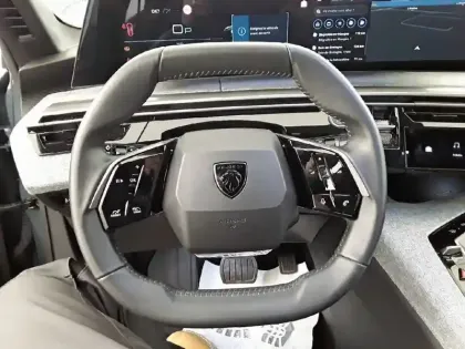 Photo 8 Peugeot 3008  Hybrid 136 e-DCS6