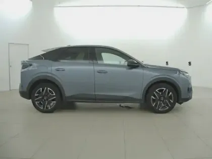 Photo 32 Peugeot 3008  Hybrid 136 e-DCS6