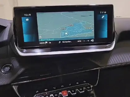 Photo 18 Peugeot 2008  BlueHDi 130 S&S EAT8