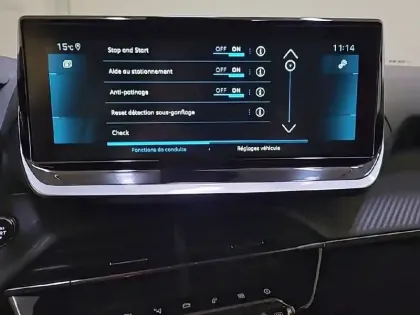 Photo 20 Peugeot 2008  BlueHDi 130 S&S EAT8