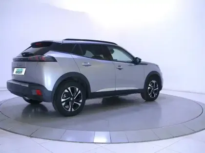 Photo 4 Peugeot 2008  BlueHDi 130 S&S EAT8