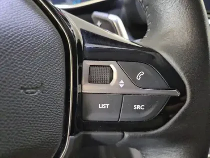 Photo 27 Peugeot 2008  BlueHDi 130 S&S EAT8