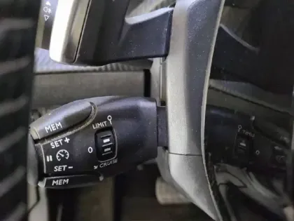 Photo 25 Peugeot 2008  BlueHDi 130 S&S EAT8