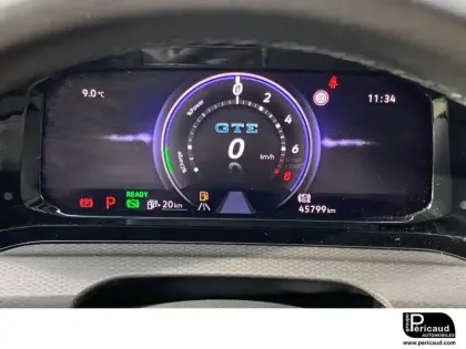 Photo 10 Volkswagen Golf  1.4 Hybrid Rechargeable OPF 245 DSG6