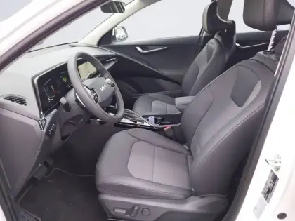 Photo 8 Kia Niro  1.6 GDi 129 ch HEV DCT6