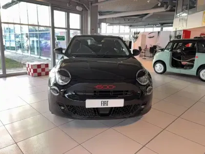 Photo 2 Fiat 600 e 54 kWh 156 ch