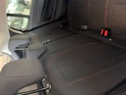 Photo 16 Fiat 600 e 54 kWh 156 ch