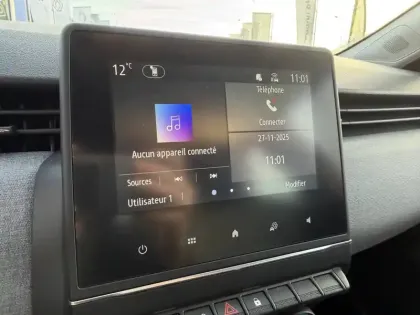 Photo 33 Renault Clio Gén. V (BJA) Ph2 Evolution 5