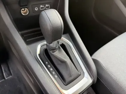 Photo 8 Renault Clio  E-Tech full hybrid 145 ch GSR2