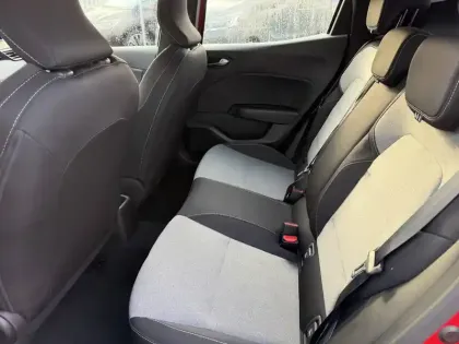 Photo 27 Renault Clio Gén. V (BJA) Ph2 Evolution 5