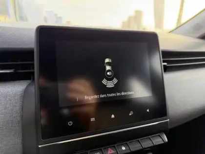 Photo 31 Renault Clio Gén. V (BJA) Ph2 Evolution 5