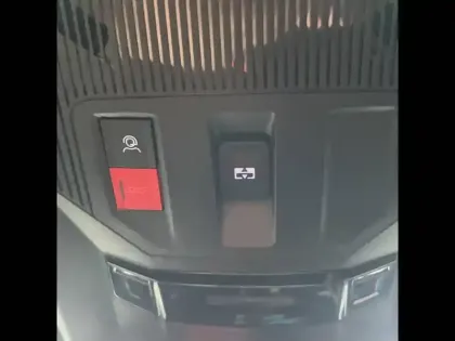 Photo 16 Peugeot 308  PHEV 225 e-EAT8