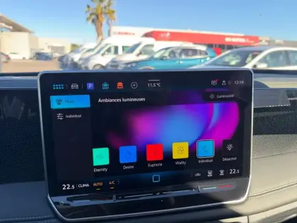 Photo 24 Volkswagen Tiguan  2.0 TDI 150ch DSG7