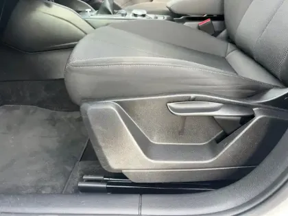 Photo 30 Audi Q2  30 TDI 116 BVM6