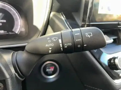 Photo 26 Toyota Corolla  Hybride 196ch